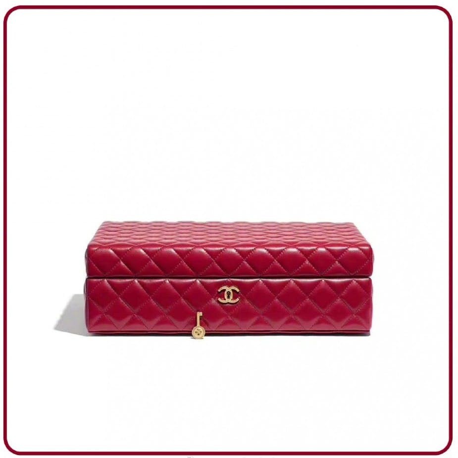CHANEL