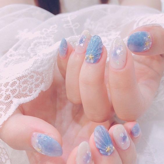 指甲做成貝殼形狀