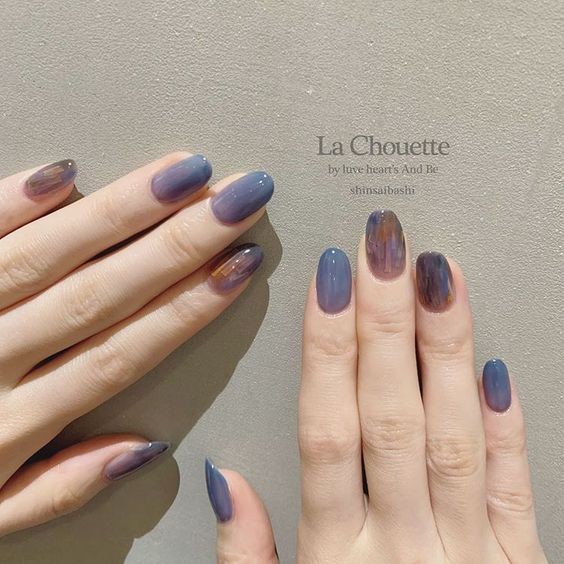 重一點的色彩加上對比色