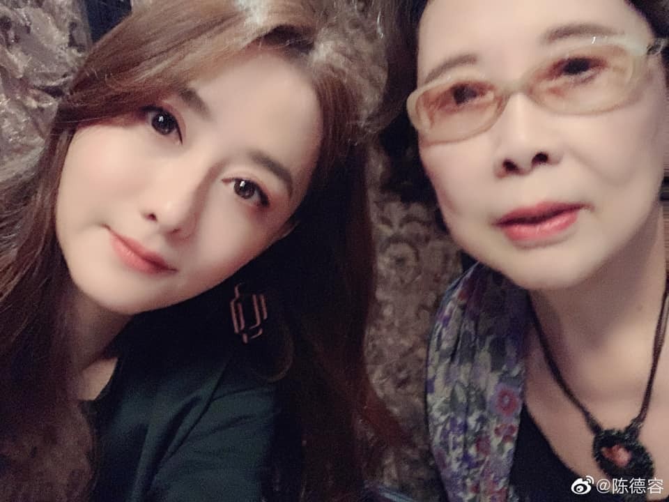 FB@陳德容 Vivian Chen