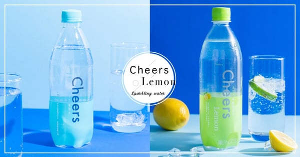 喝水也要很可愛！Cheers 氣泡水推出全新「經典檸檬」風味，超解暑「少女系喝法」 一試就戒不掉啊～