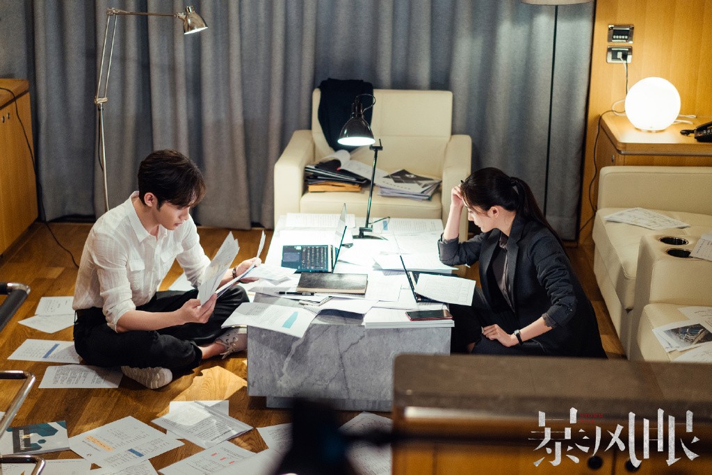 Weibo@电视剧暴风眼
