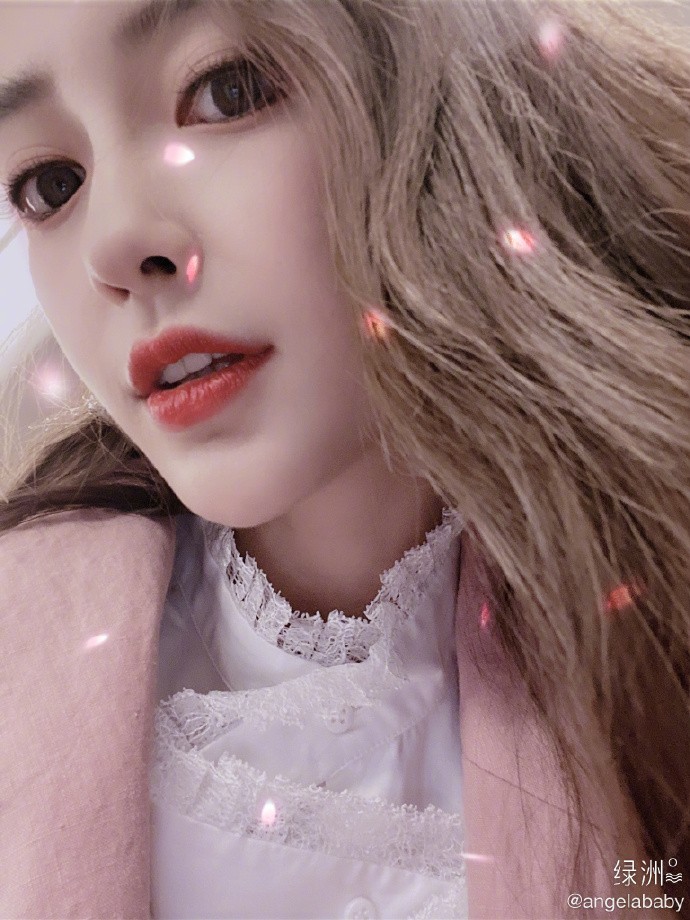 angelababy搞笑自拍