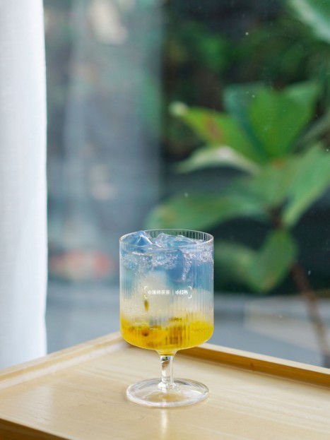 小紅書@薄柿茶茶