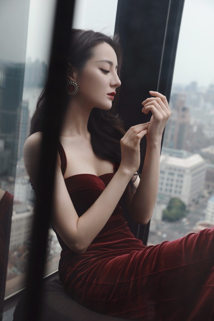 Weibo@迪麗熱巴