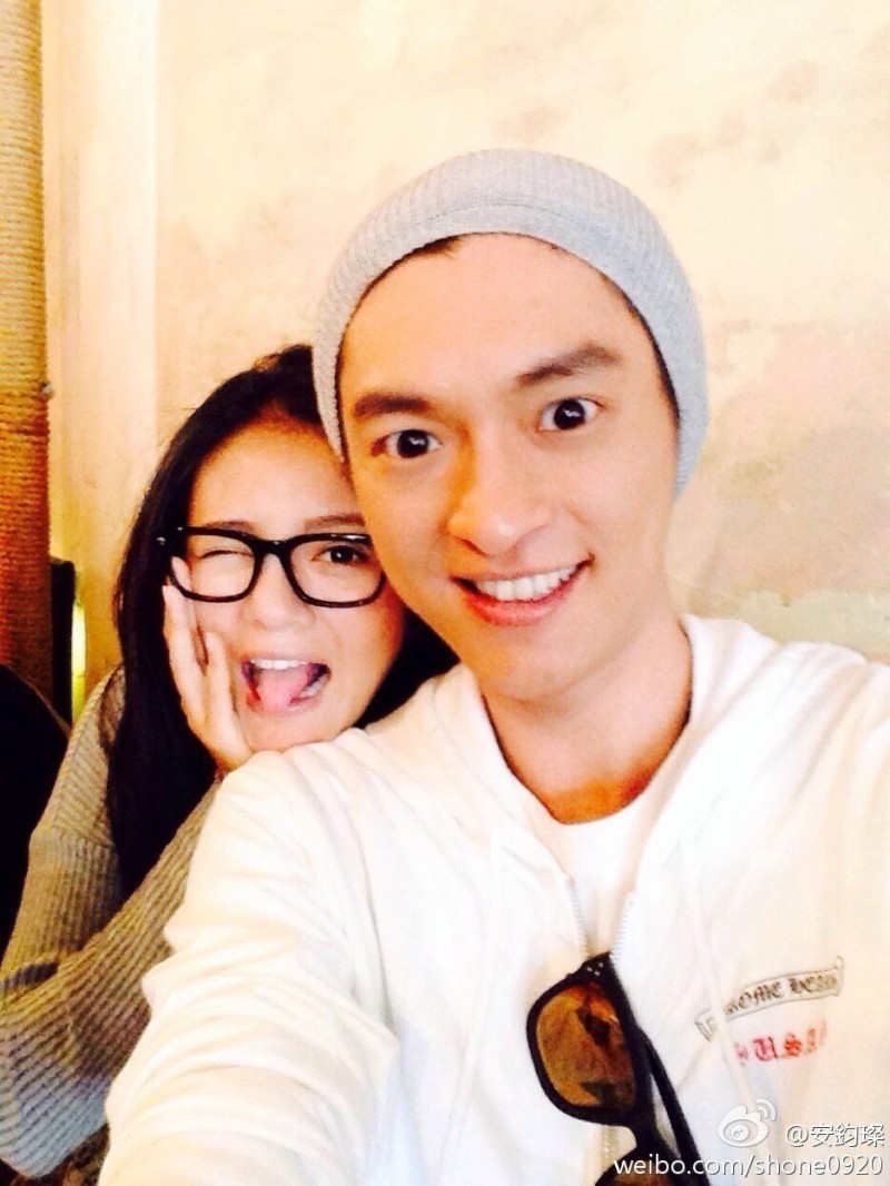 Weibo@安鈞璨