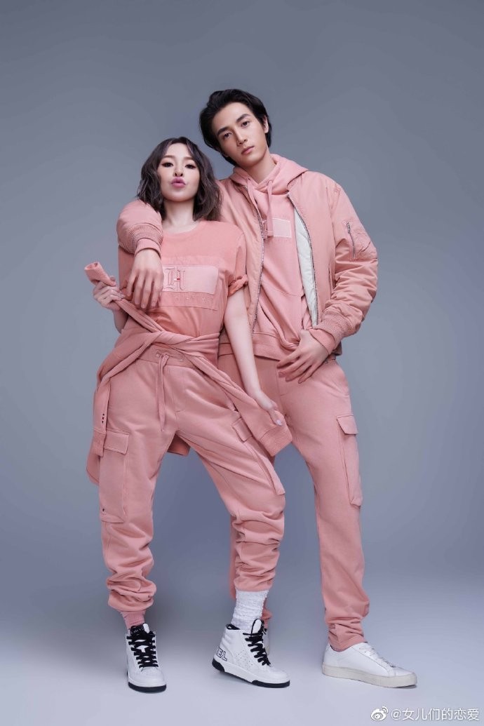 Weibo@女兒們的戀愛