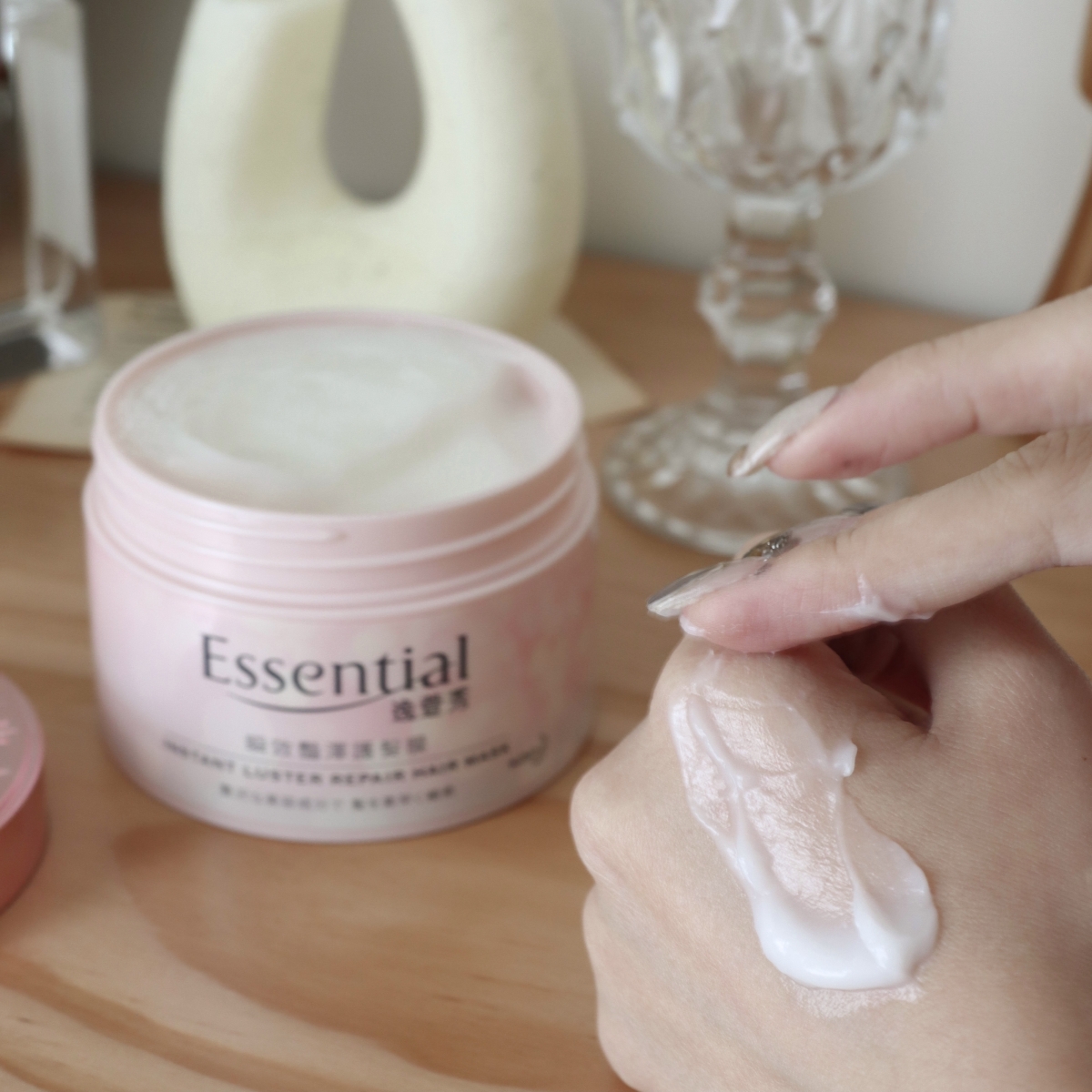 0D11C430-27DF-43F3-9E12-363C5E3090F8