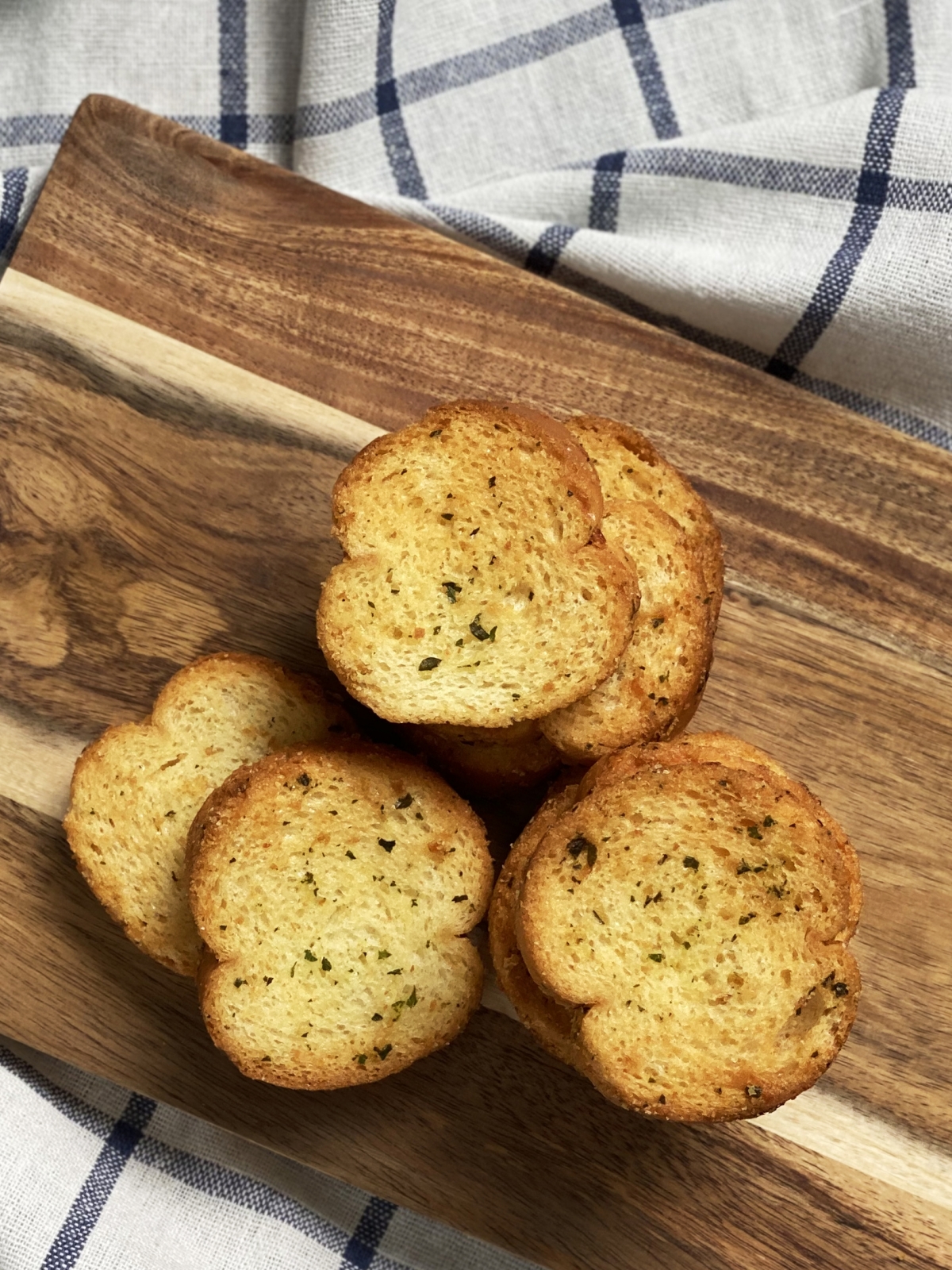 CW大蒜麵包餅乾