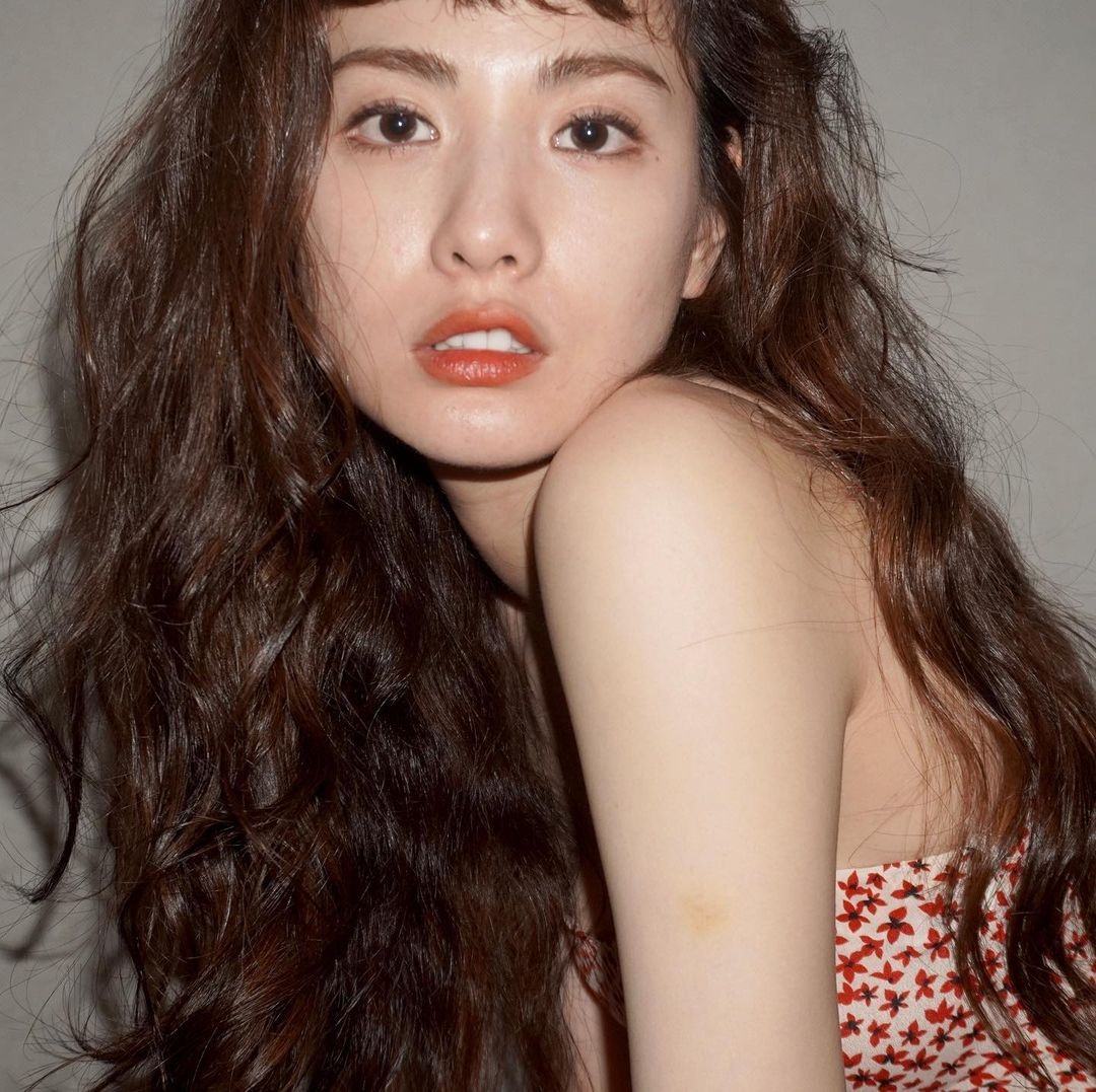 IG@jin_a_nana