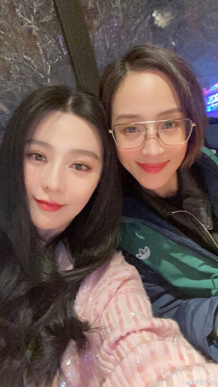 Weibo@范冰冰