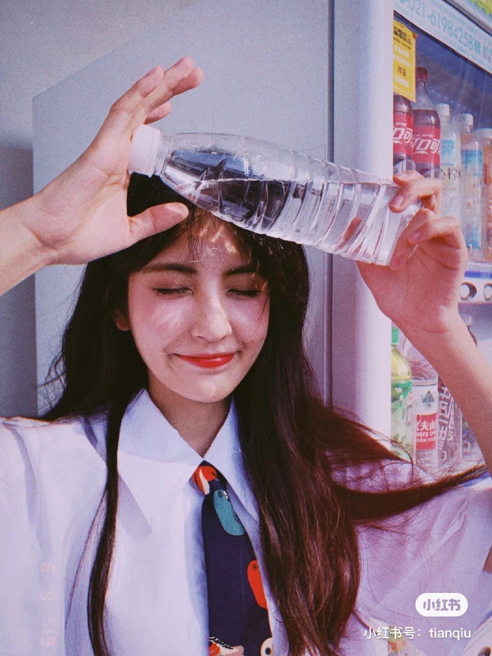 寶特瓶喝水