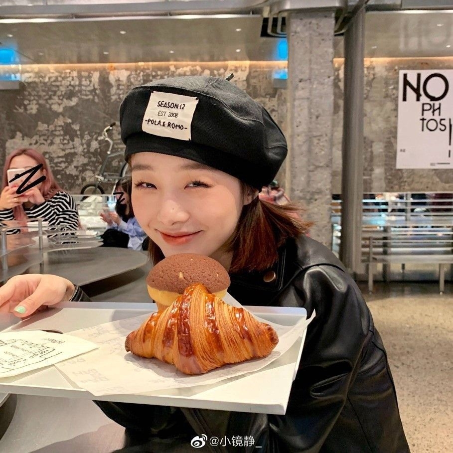 ثيـــم ?__تبينه ؟ فولو ، تم ، حلالك ??!