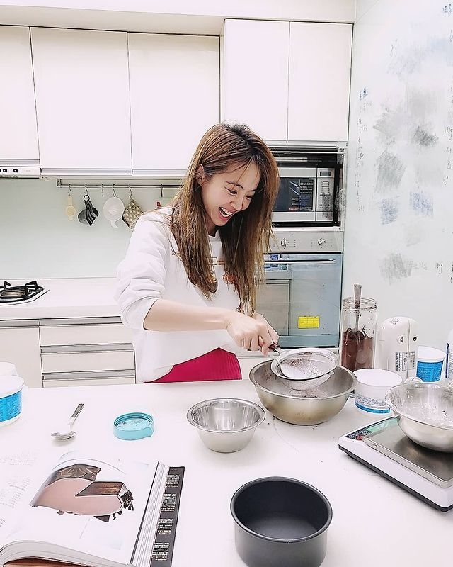 IG@jolin_cai