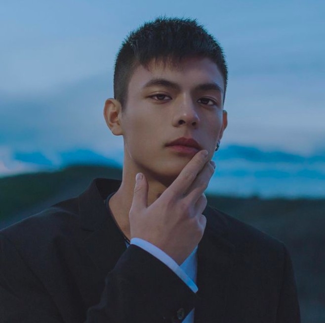 IG @yitai__