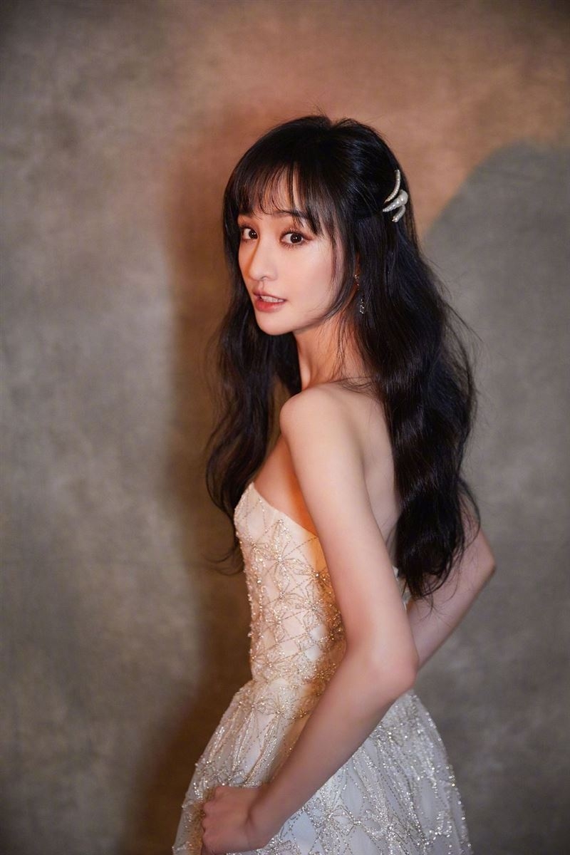 Weibo@鄭爽微博事務部
