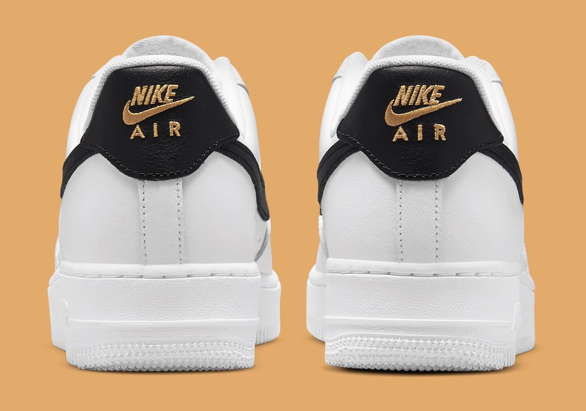 sneakernews