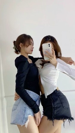 Weibo@卡卡寶貝貝