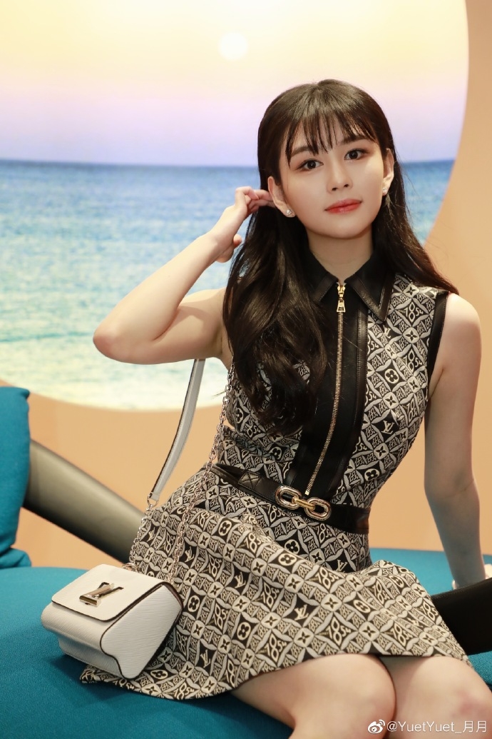 Weibo @ YuetYuet_月月