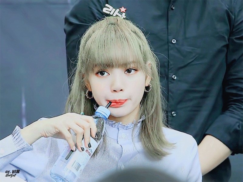 Lisa喝水多喝水方法