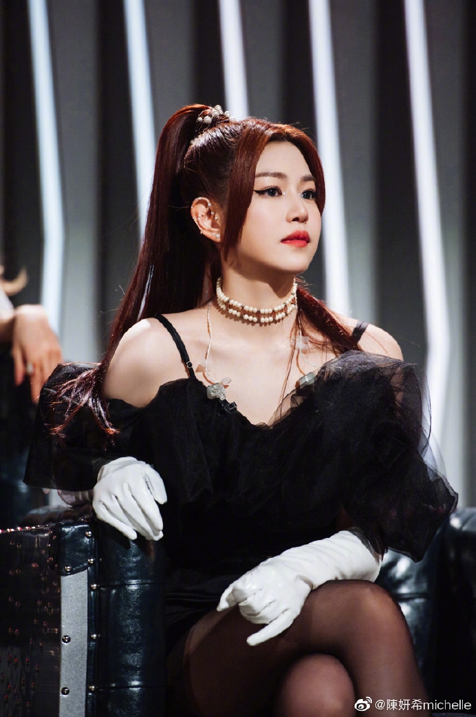 Weibo@陳妍希michelle