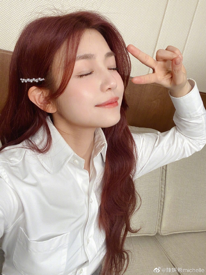 Weibo@陳妍希michelle