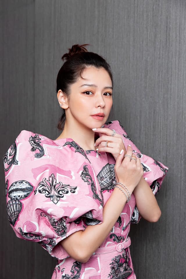 IG@vivianhsu.ironv