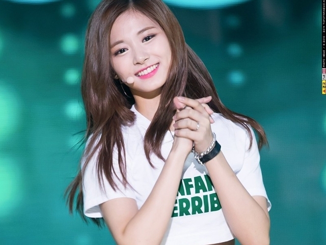 子瑜微笑最美推薦圖2021
