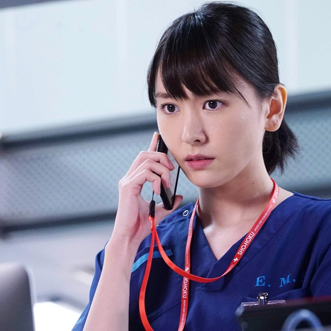 不會自拍?女神新垣結衣曬「史上最醜30張自拍照」