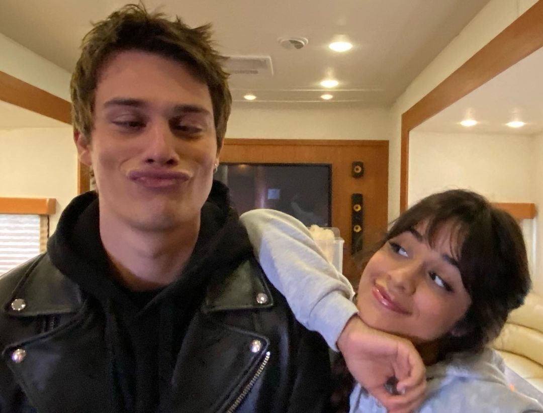 IG@nicholasgalitzine