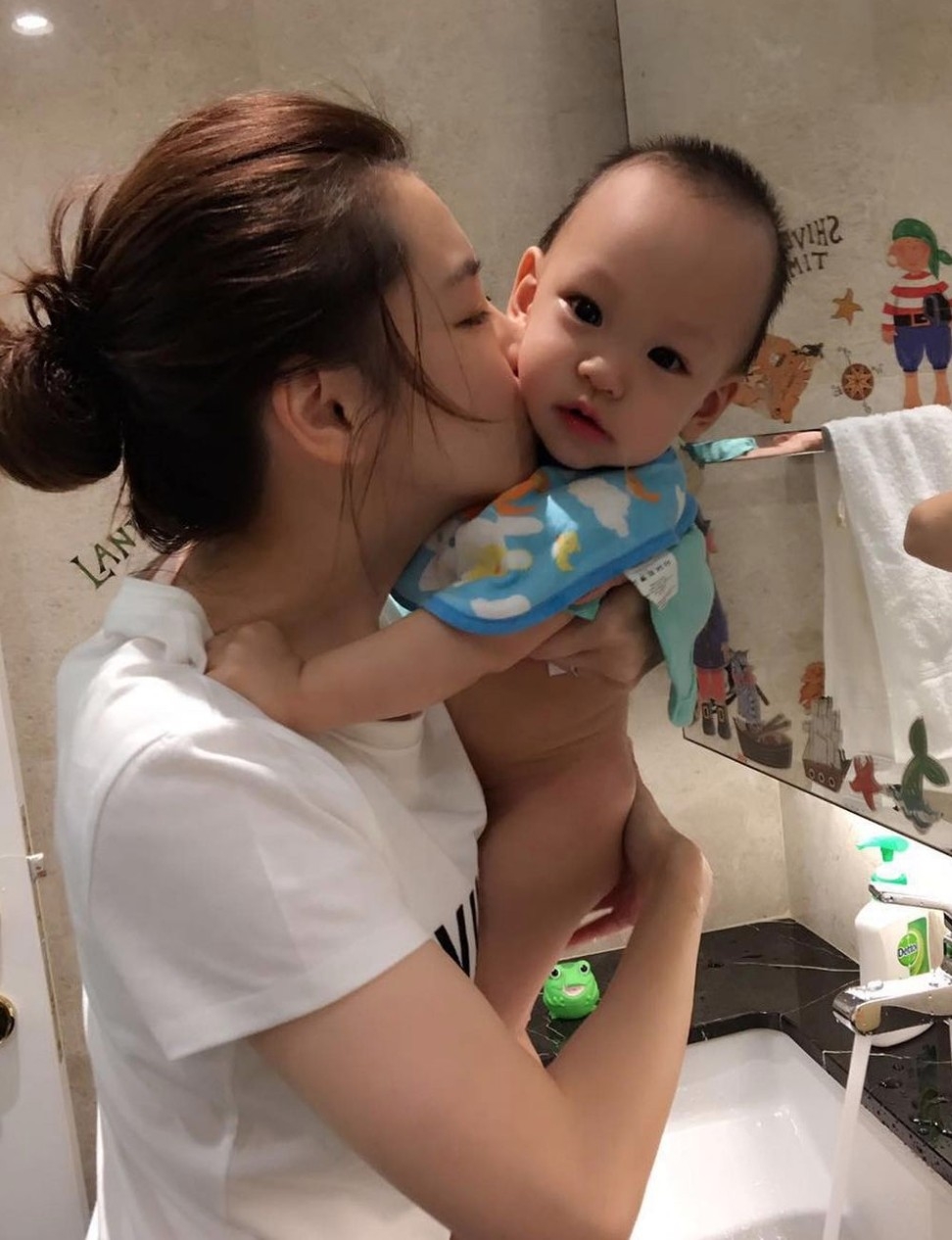 IG@vivianhsu.ironv