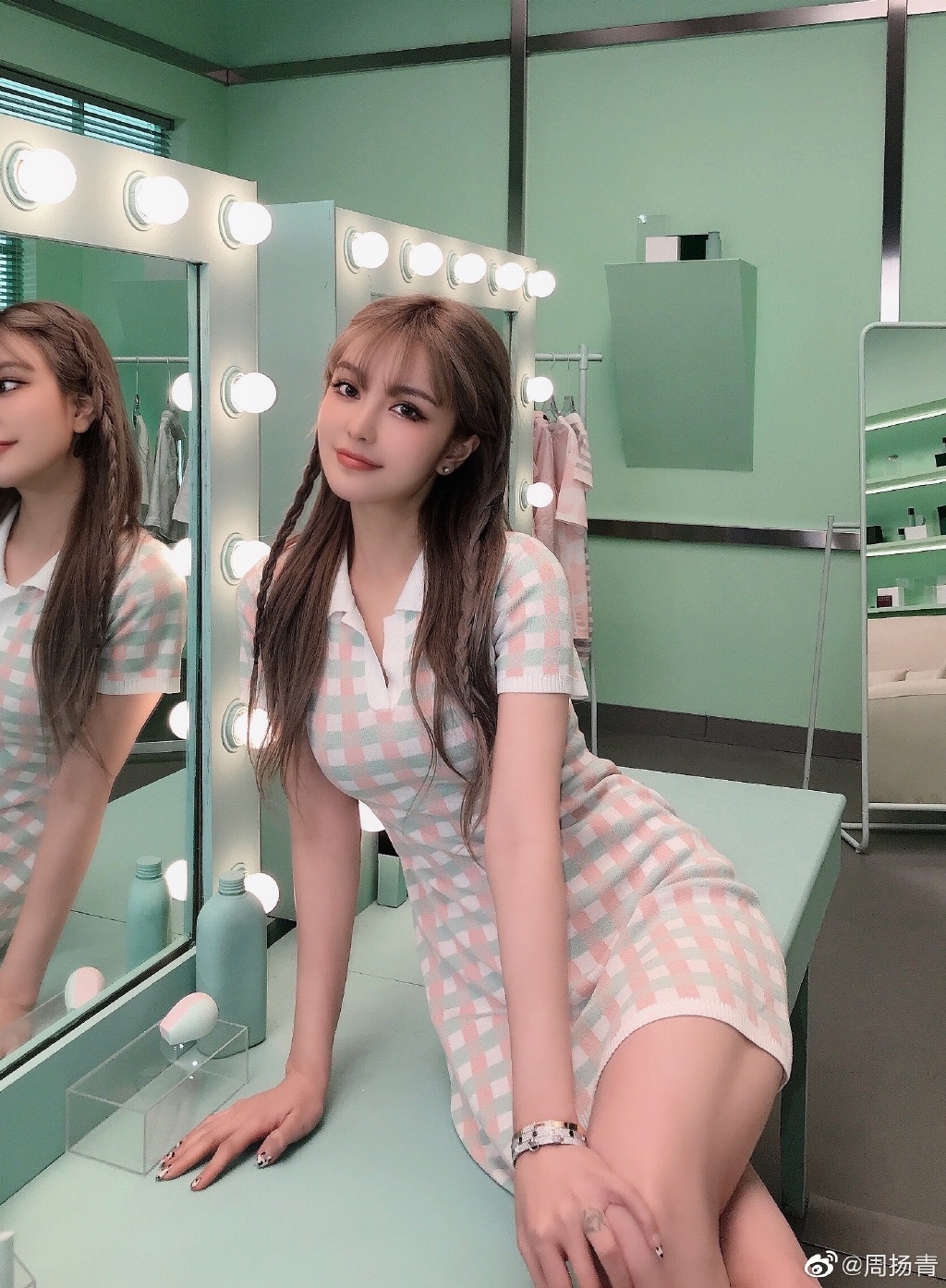 Weibo@周揚青