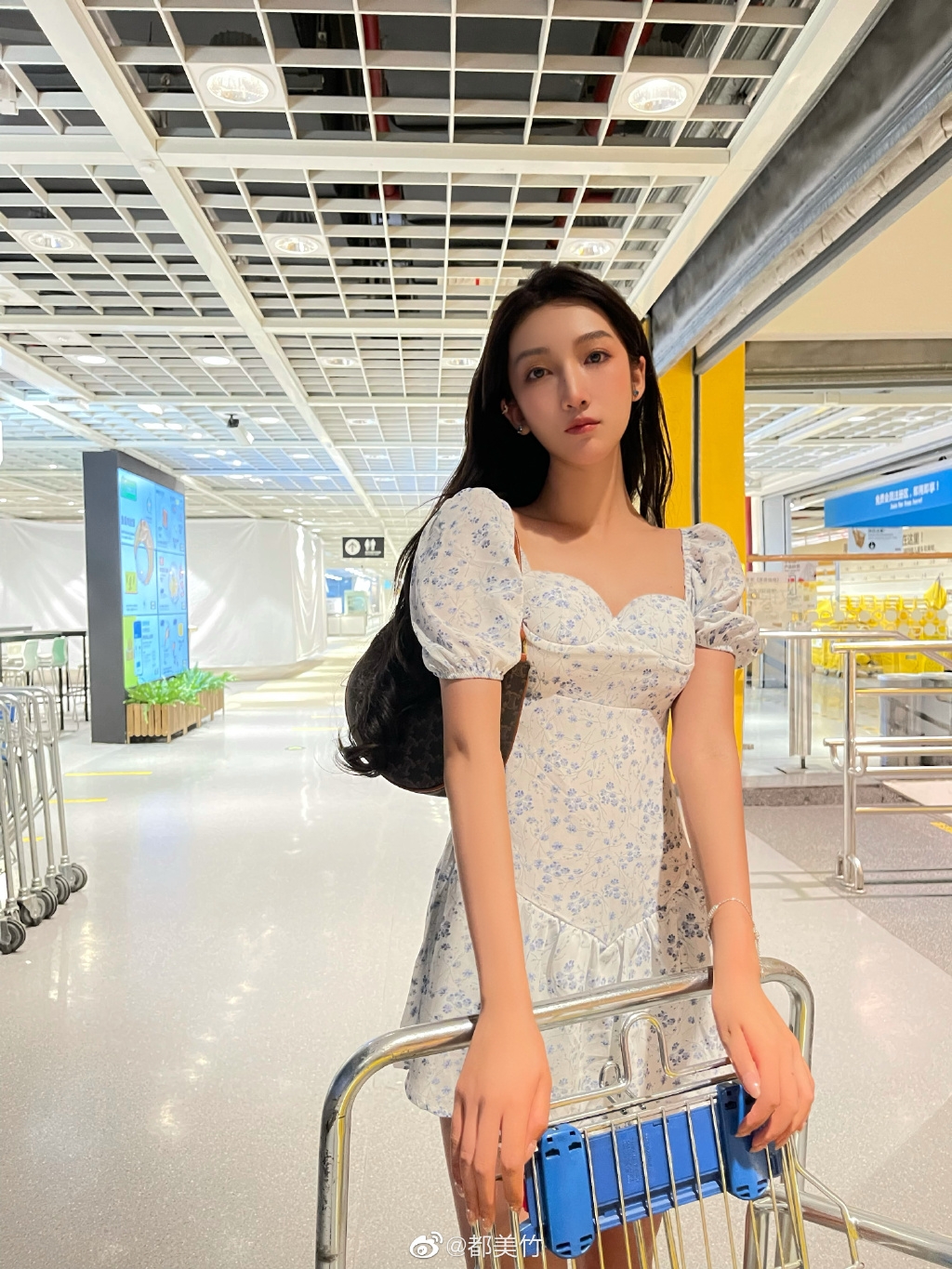 Weibo@都美竹