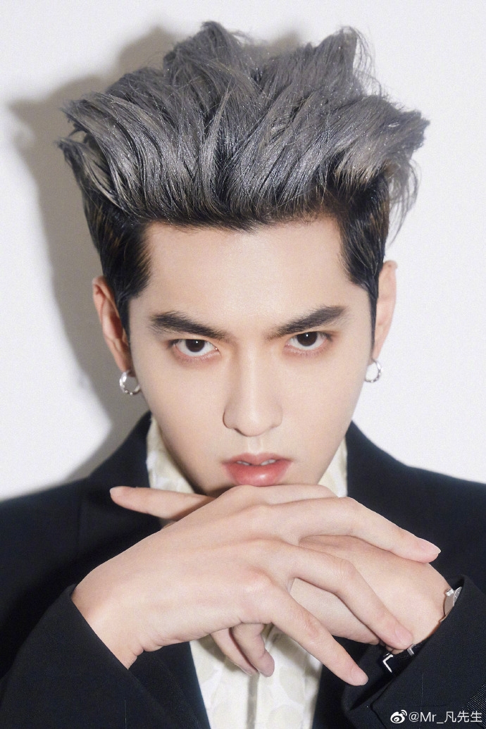 Weibo@Mr_凡先生