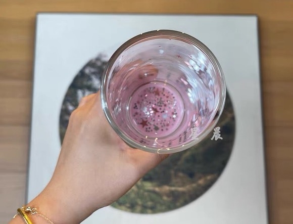 IG＠nicole.starbuckssmerch