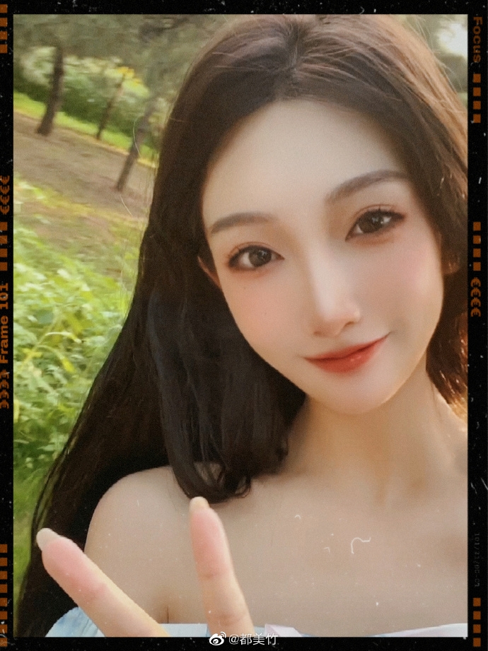 Weibo@都美竹