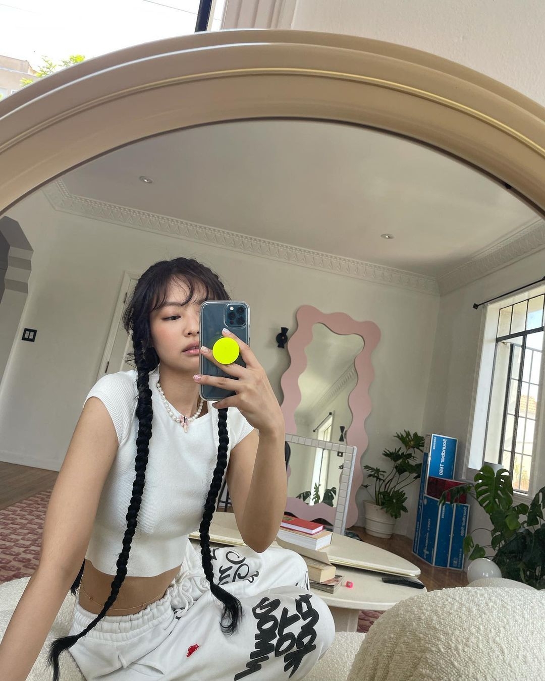 IG@jennierubyjane