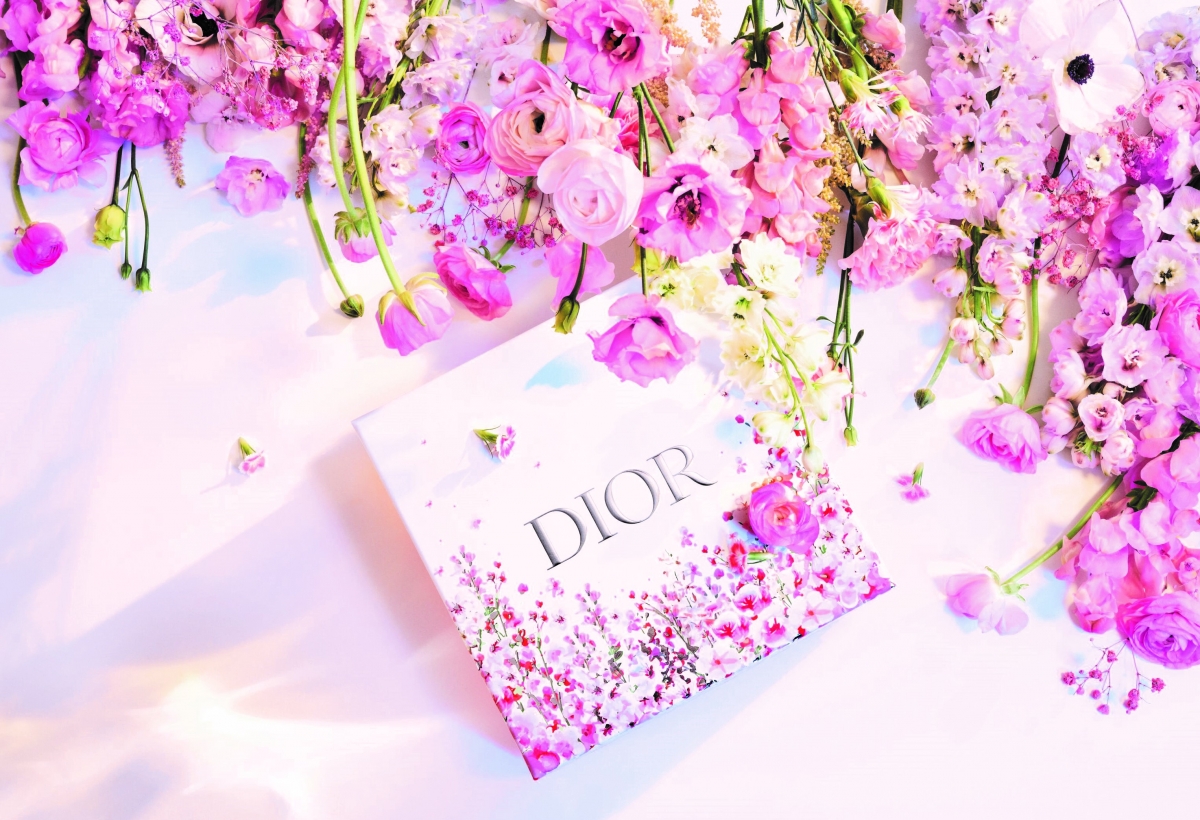 Dior花漾愛戀禮盒包裝服務