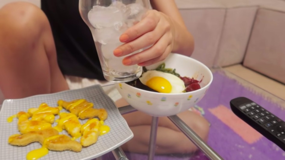 Youtube @눈이 부시게 by 설현