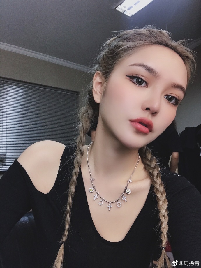 weibo@周揚青
