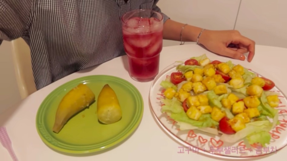 Youtube @눈이 부시게 by 설현