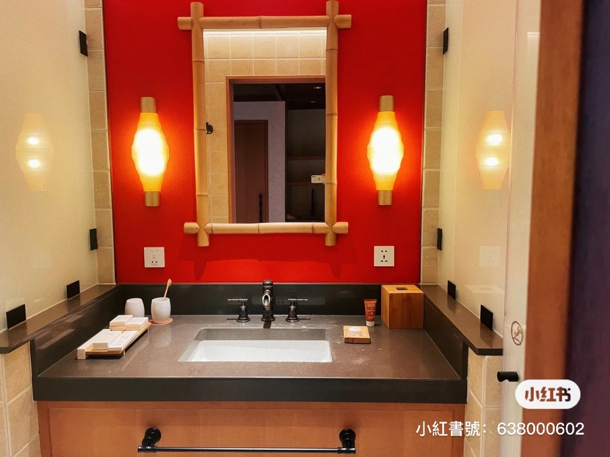 小紅書@毒毒bz