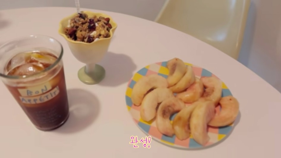 Youtube @눈이 부시게 by 설현