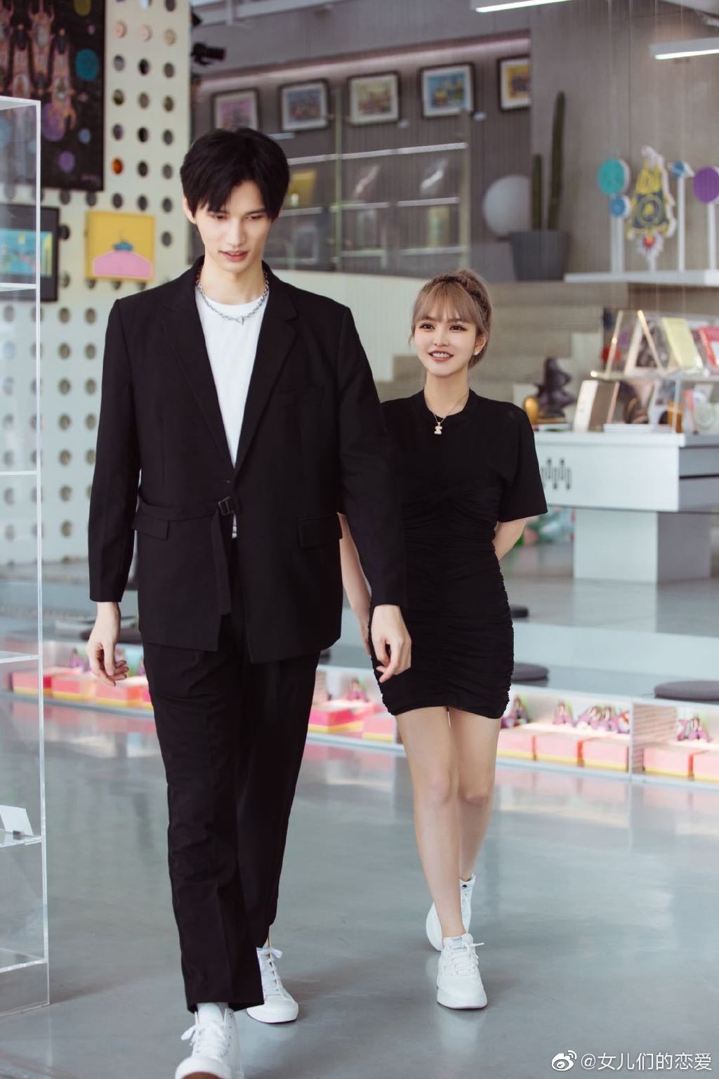 Weibo@女兒們的戀愛