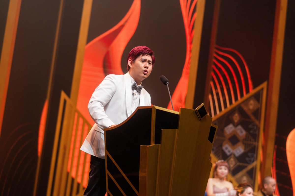 FB @STR Network - 薩泰爾娛樂