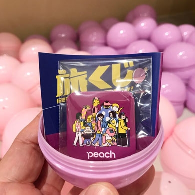 附贈小徽章