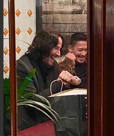 基努李維贈送《捍衛任務4》工作人員勞力士手錶