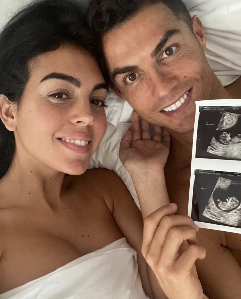 C羅宣佈女友懷上雙胞胎