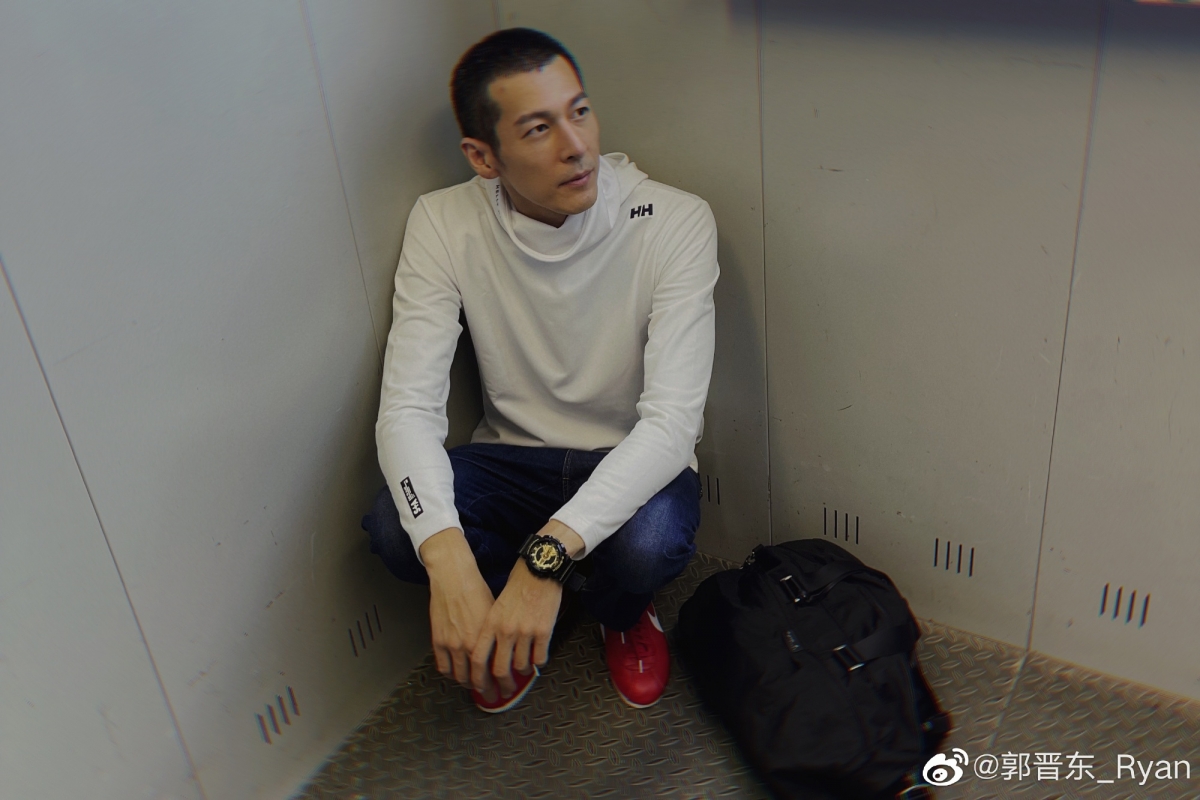 郭鑫赴中國發展改名郭晉東