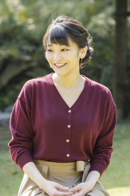 真子公主展開笑顏